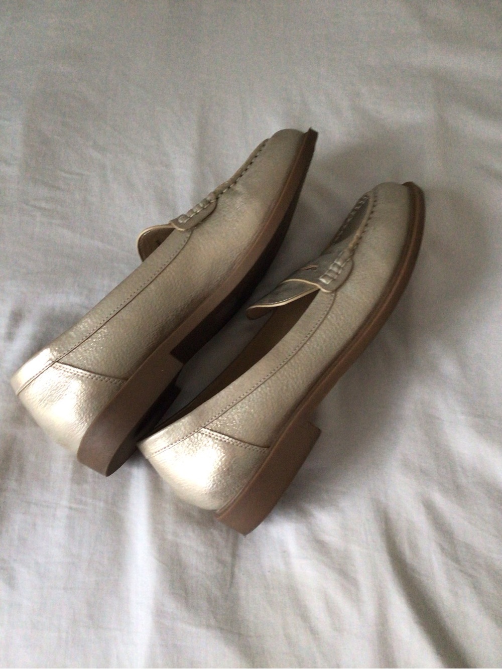CL by Laundry Metallic Cream Penny Loafers - Picture 3 of 5